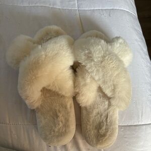 fluffy slippers